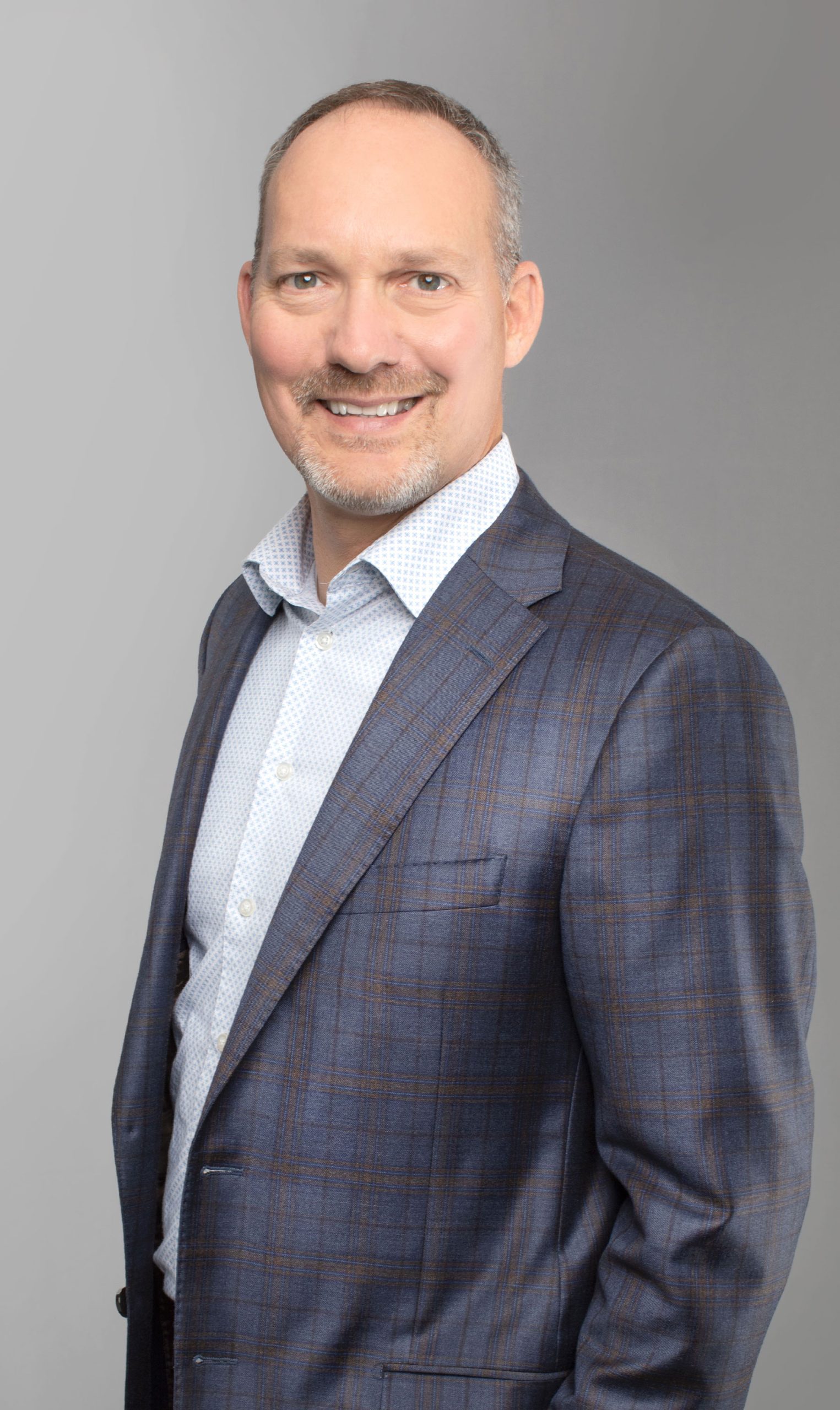 211201_Brian-Shaffer_Vertical_01